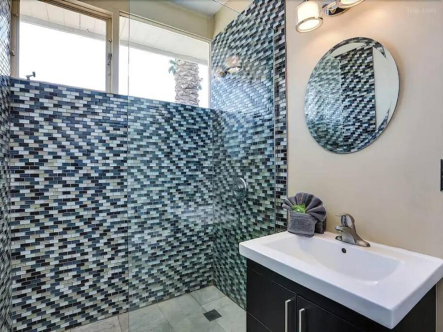 Serene 4 Bed 3 Bath Heated Pool Natural Backyard Heart Of Palm Springs Buitenkant foto