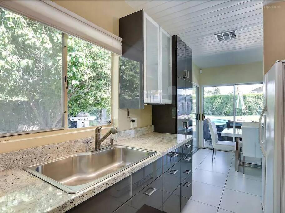 Serene 4 Bed 3 Bath Heated Pool Natural Backyard Heart Of Palm Springs Buitenkant foto